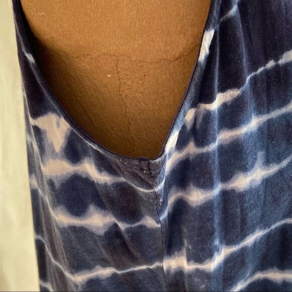 Jones New York blue tie die tank top 1X.  0098 - Picture 4 of 6